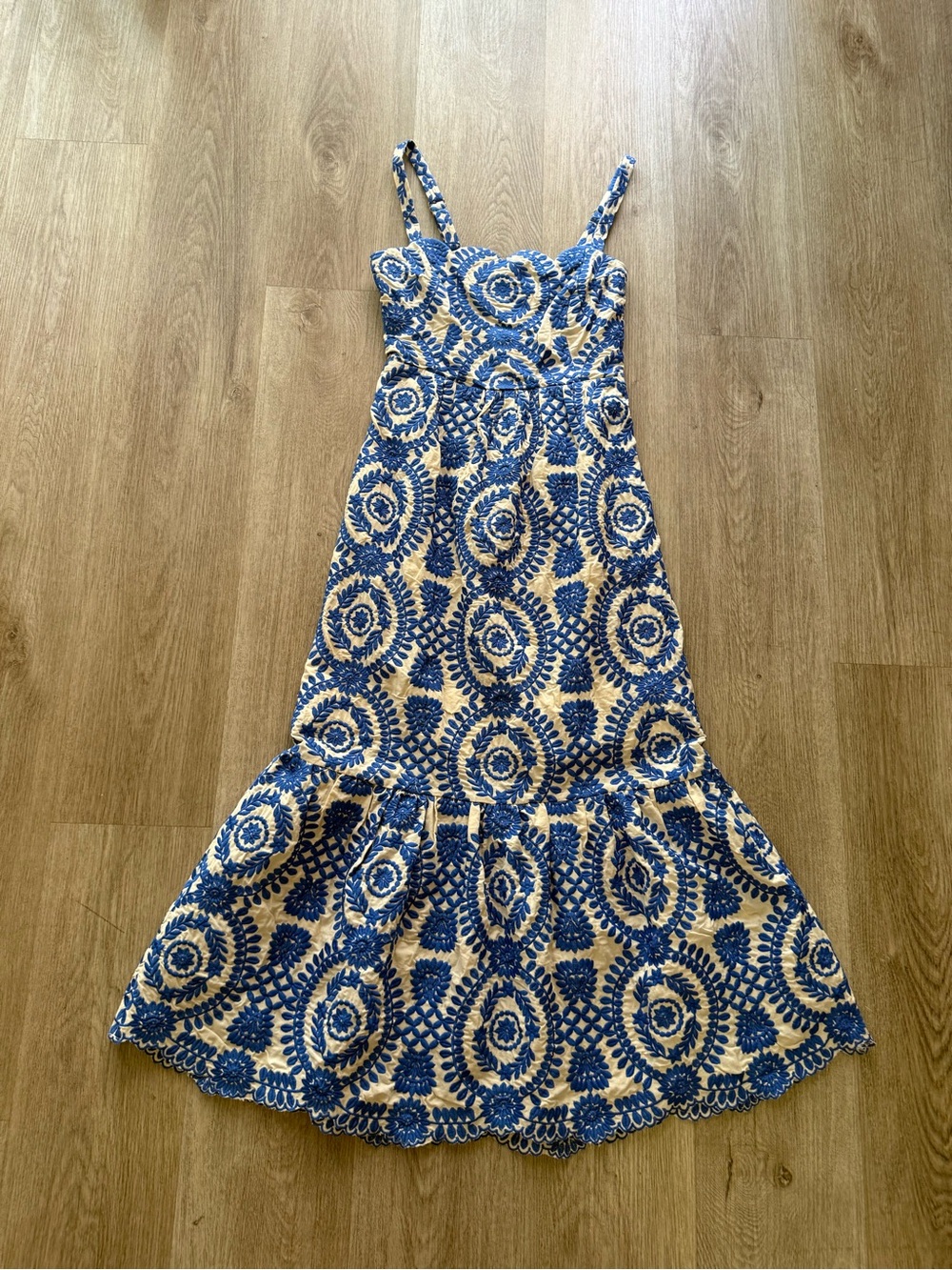 adelyn rae raelynn blue embroidered lace up back midi summer sun dress small NEW
